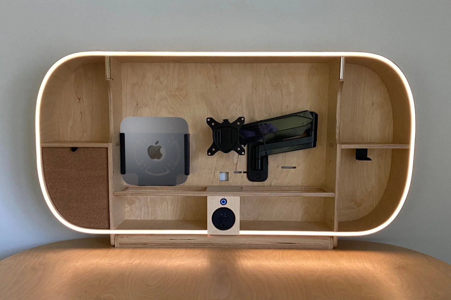 Friday. — Mac mini Mount